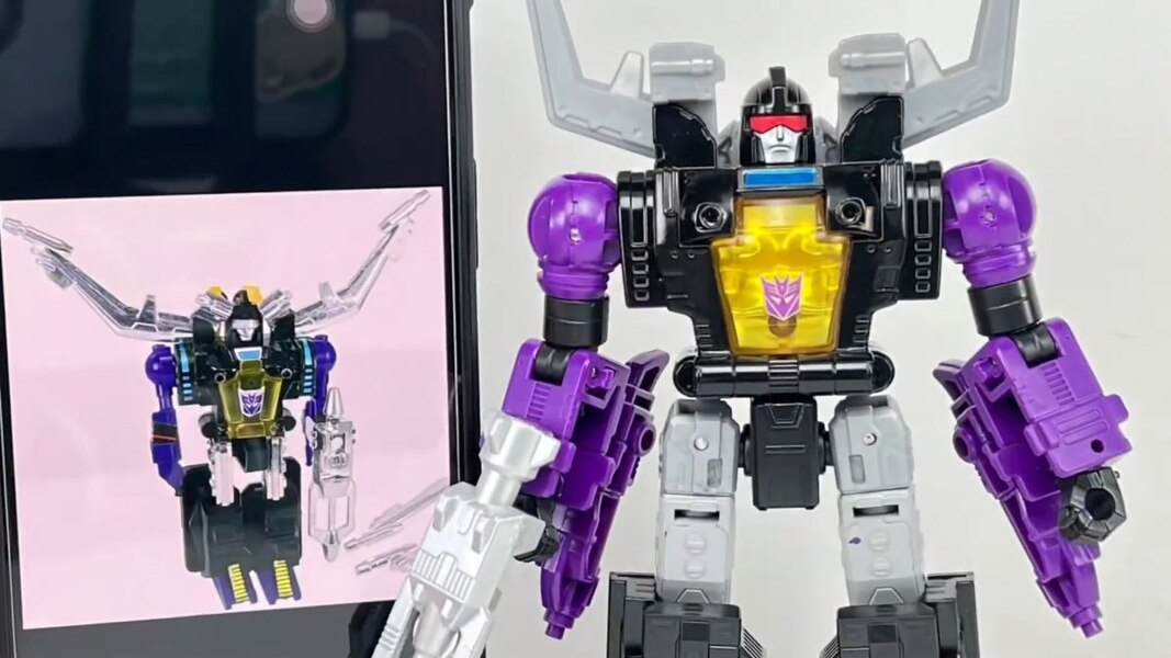 Image Of Transformers Legacy Evolution Insecticon Shrapnel  (7 of 21)